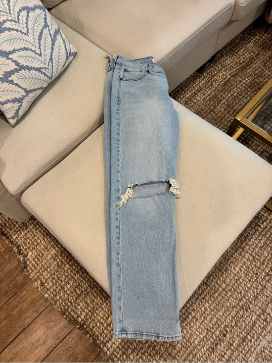Abercrombie & Fitch Denim - Abercrombie & Fitch Light Blue Straight Leg Jeans with Knee Rip